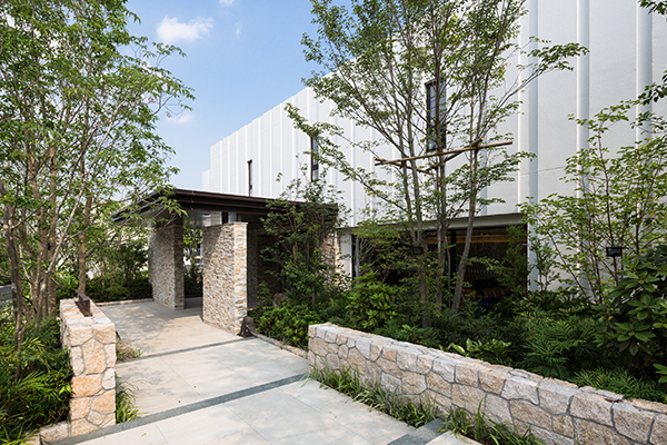 エントランスアプローチ｜ザ・パークハウス杉並上井草