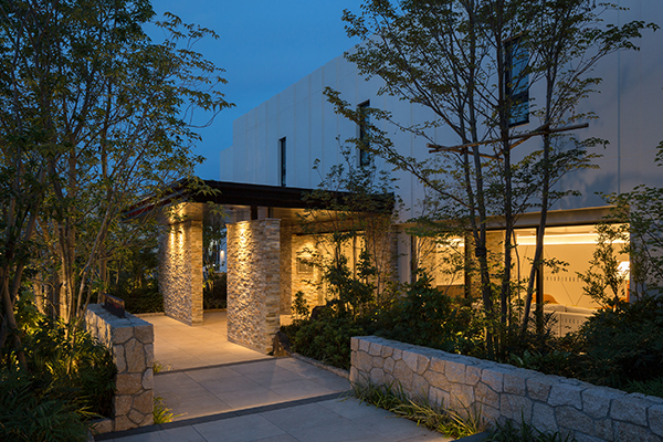 エントランスアプローチ｜ザ・パークハウス杉並上井草